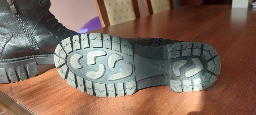 Обувки за момиче 38 номер