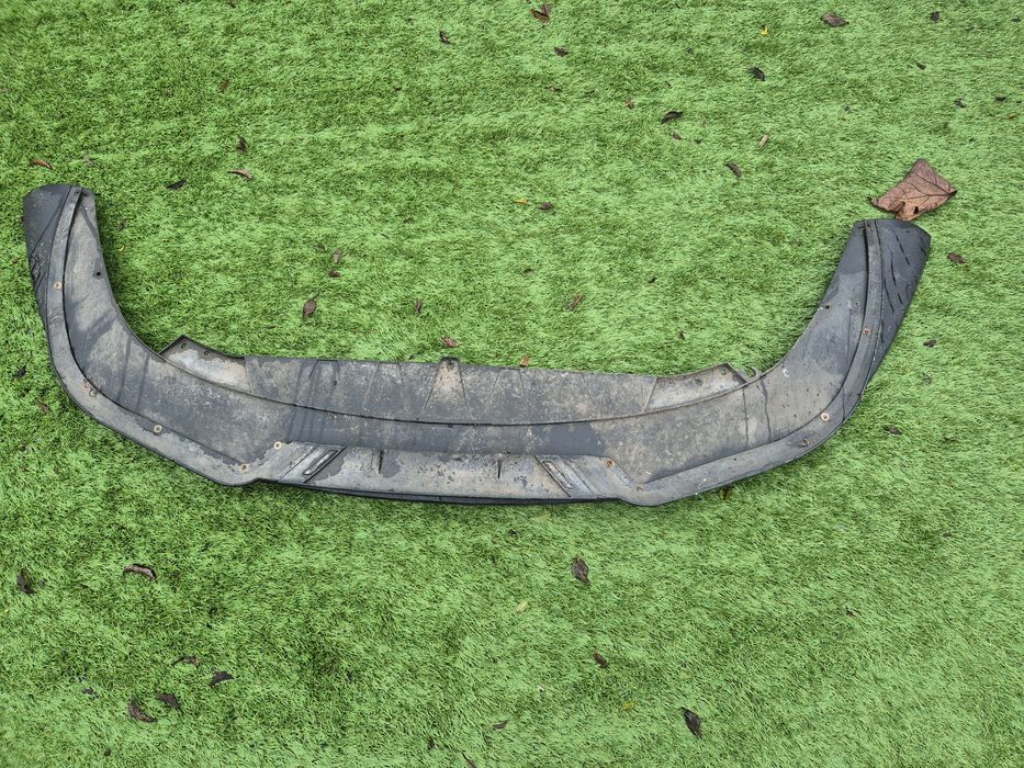 Преден спойлер за пасат б6 / passat b6  с допълнотелен лип