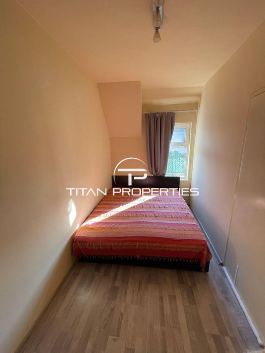 Дава се под наем Двустаен апартамент в Бургас, Възраждане - 70 кв.м за 357 € - Снимка #3