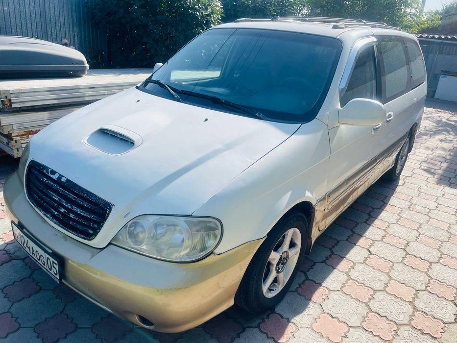 продам авто  KIA CARNIVAL
