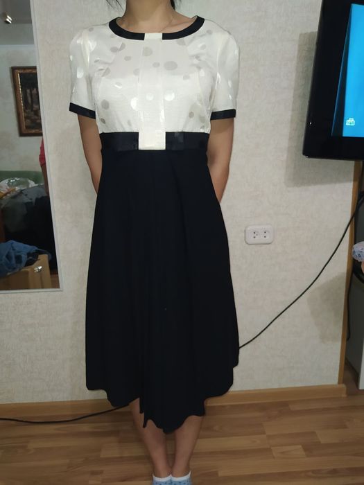 Демисезонные платья, комбинезон р-р 44-46 на высоких