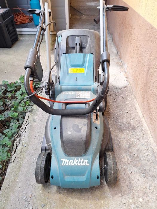 Vand masina tuns iarba electrica Makita