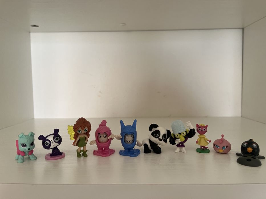 Киндер фигурки игрушки старые красивые