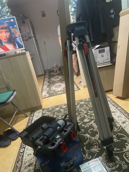 Nivela opticacu bula bosch