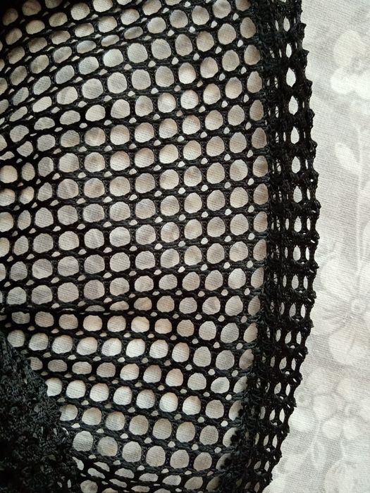 Продаю  модное платье для девочки. Цена смешная. Разм 146