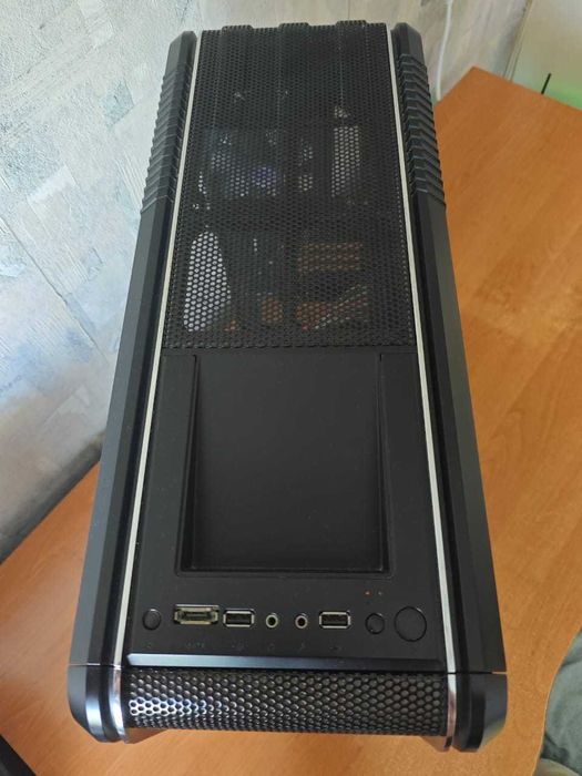Продам корпус Cooler Master с дисководом Asus
