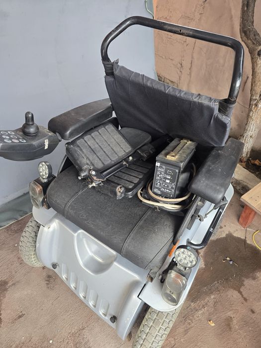 Cărucior handicap INVACARE G 50