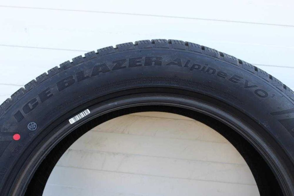 Anvelope iarna noi 225/50R17 98V XL, Sailun