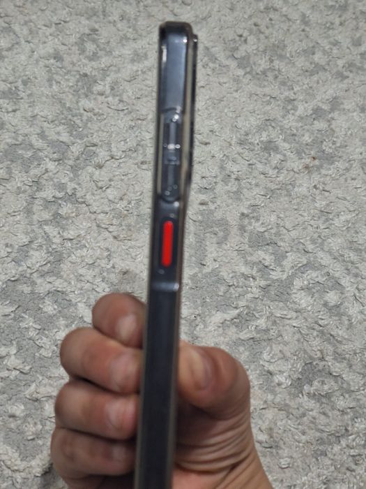 Продам телефон новый