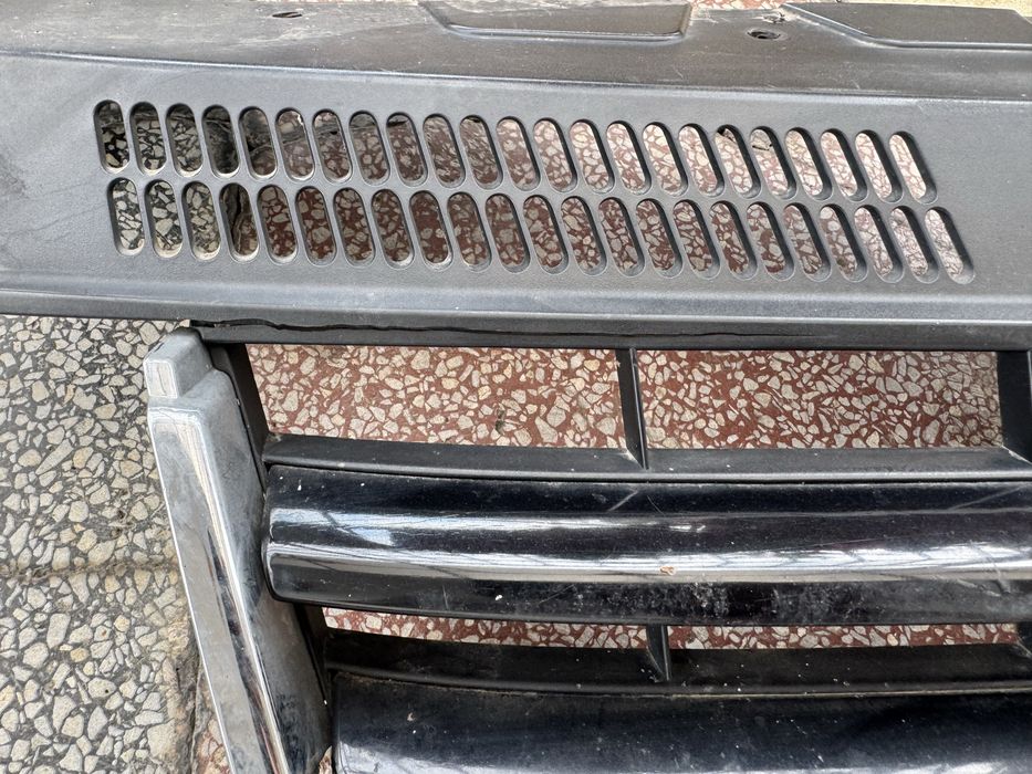 Оригинална решетка VW T5 Transporter T5
