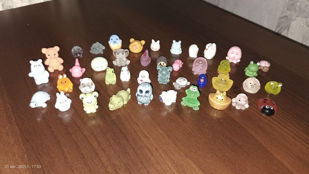 Продам Киндер игрушки