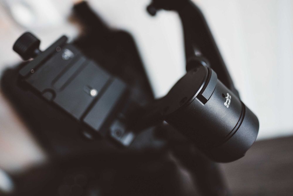 Stabilizator Gimbal Moza Air Cross in stare foarte buna