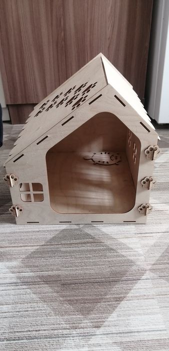 Продам домик  для кошек