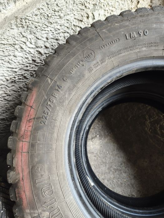 Два броя гуми 225/75R 16C