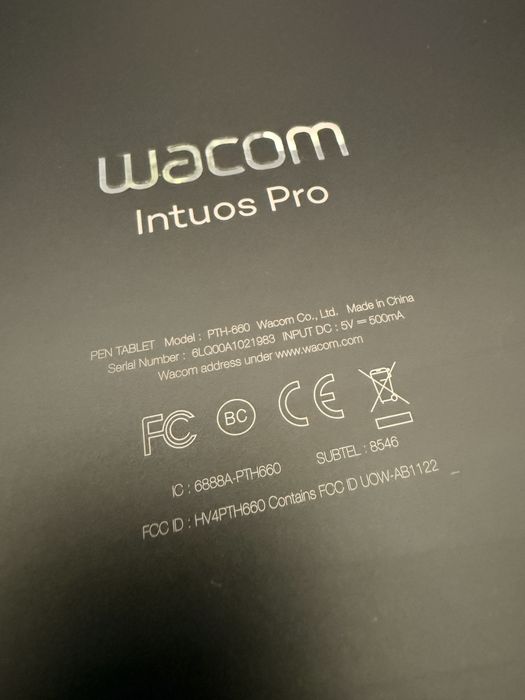 Wacom Intuos Pro Medium PTH-660