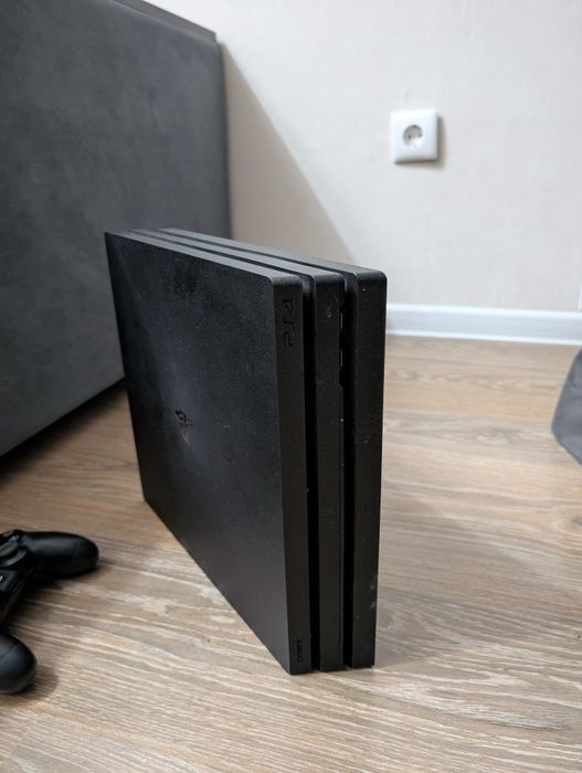 Playstation 4 pro пс4 про 1tb+2дж