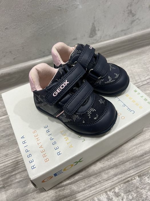 Детски обувки Geox + подарък маратонки Зара