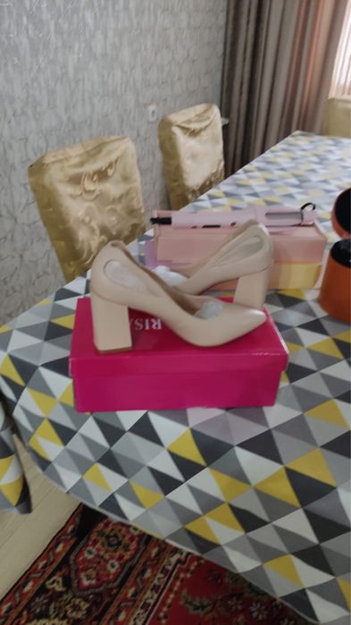 Продаются новые туфли