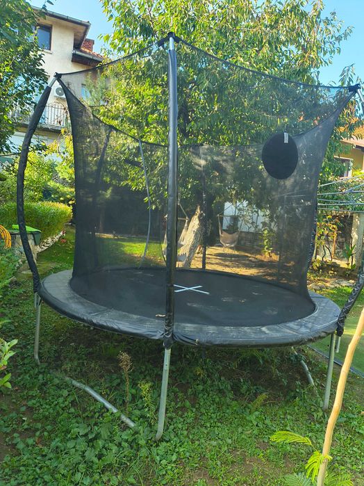 Батут/ трамплин за двор