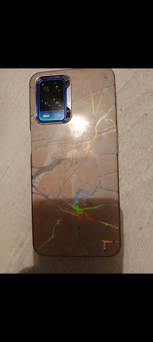 Продам      сотовый