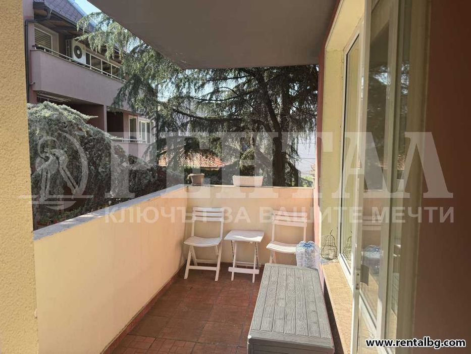 Дава се под наем Четиристаен апартамент в Пловдив, Център - 137 кв.м за 1300 € - Снимка #2