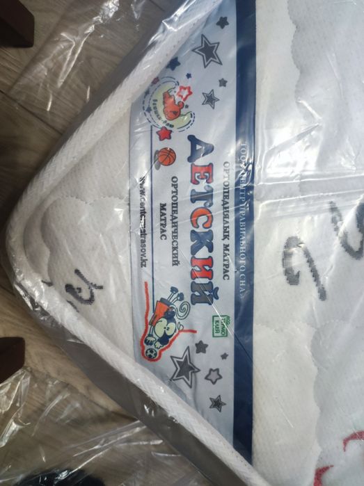 Продам матрас почти новый