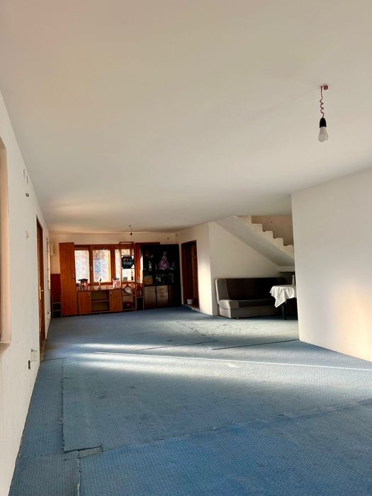 Casă spațioasă cu anexă și teren generos – Bălănești, Gorj