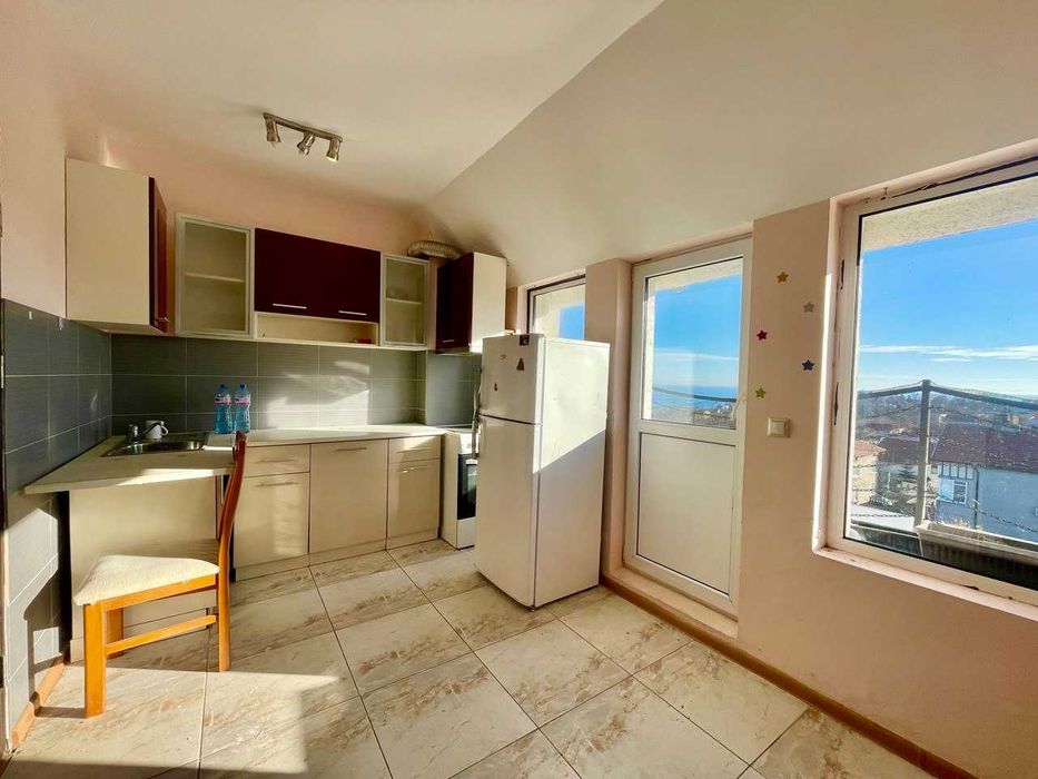 Продава се Тристаен апартамент в Варна, Галата - 87 кв.м за 674 €/кв.м - Снимка #5