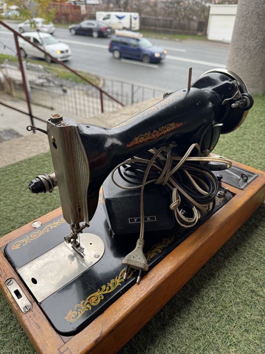 Vand diferite masini de cusut electrice!