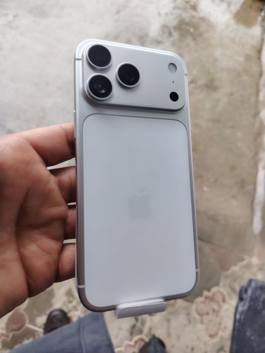 Iphone 17 por max 256gb