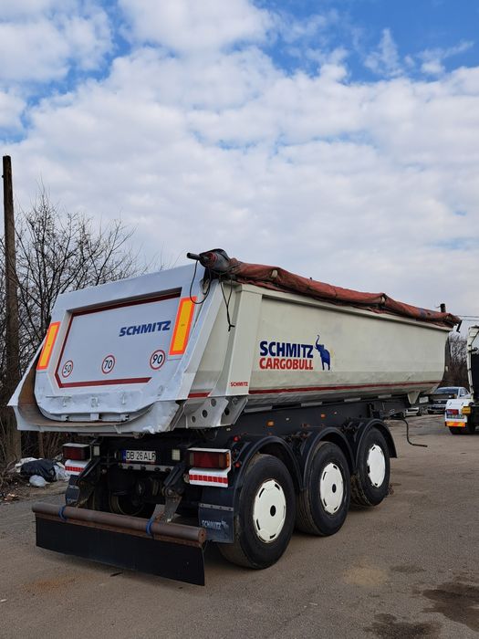 Semiremorca basculabila