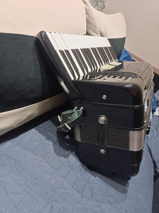 Acordeon Italian dublu ax -Midi  900Euro FIX