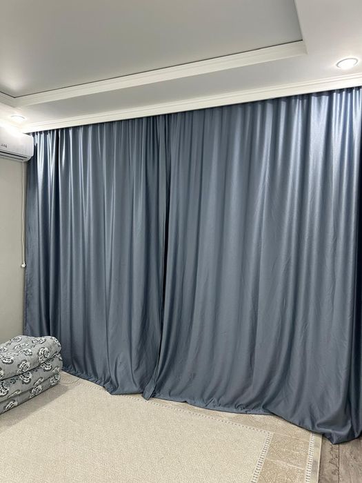 Продам шторы и диван , шторы 10к , диван 35к