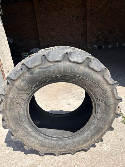 Гуми за трактор.