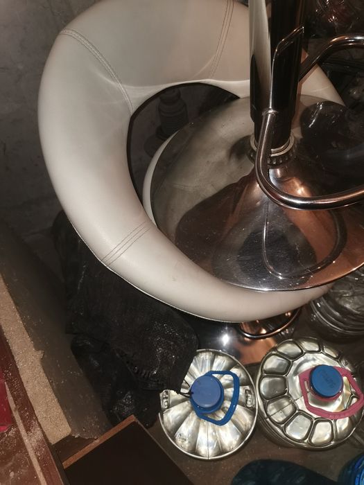 Бар столове бели