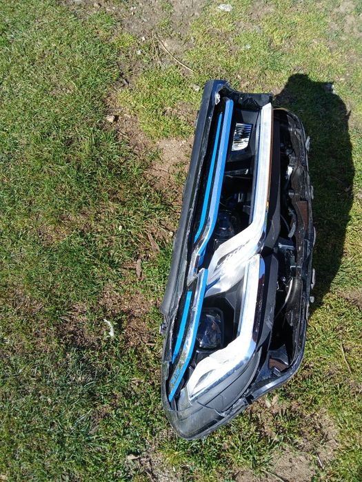 Far dreapta laser g 30 lci stare impecabila