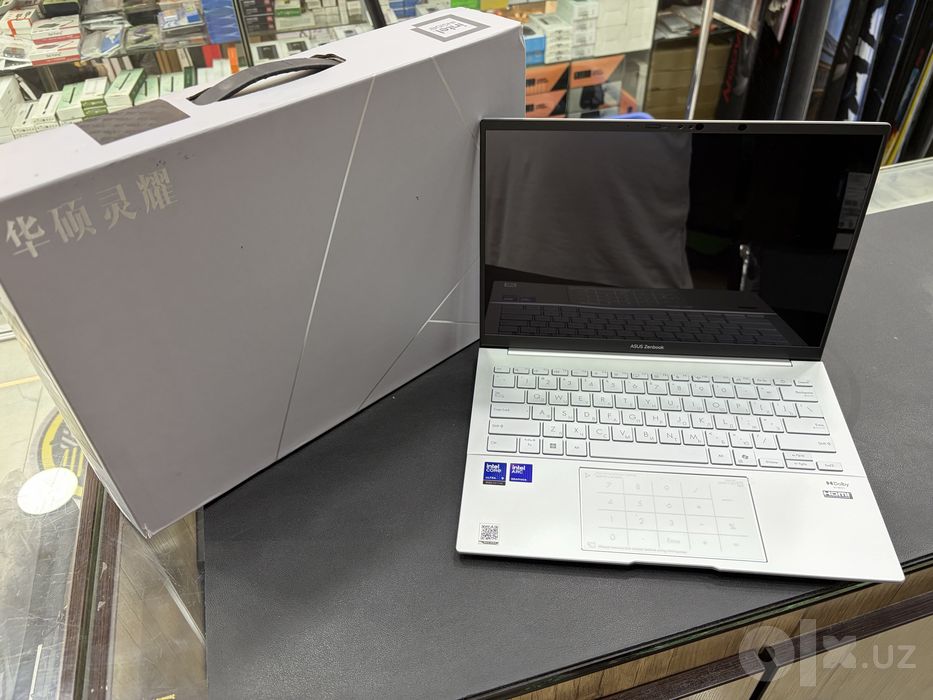 Asus Zenbook 14 ux3405c