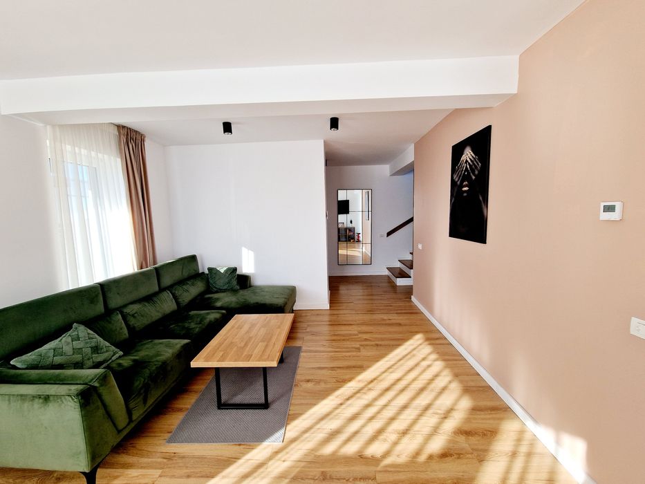 Proprietar, ofer spre inchiriere vila moderna in duplex