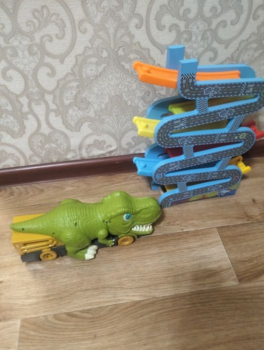 Игрушки  для мальчика б/у