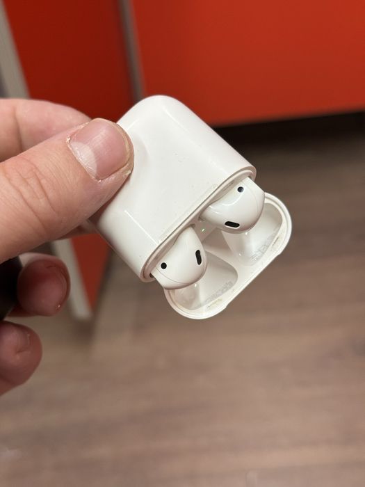 Air pods 2 (оригинал с коробкой)