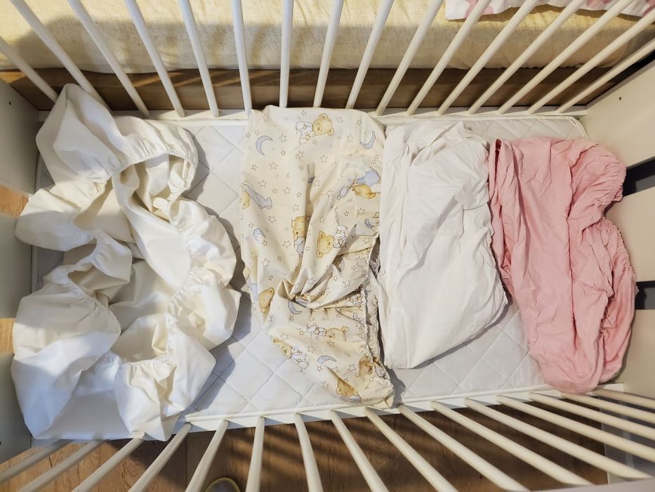 Patut bebe din lemn Klups Paula Alb plus saltea cocos 12cm