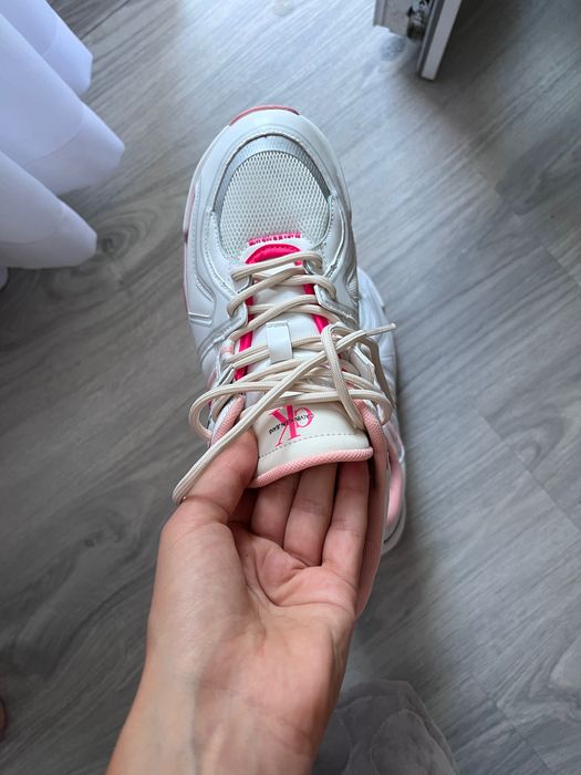 Calvin Klein маратонки