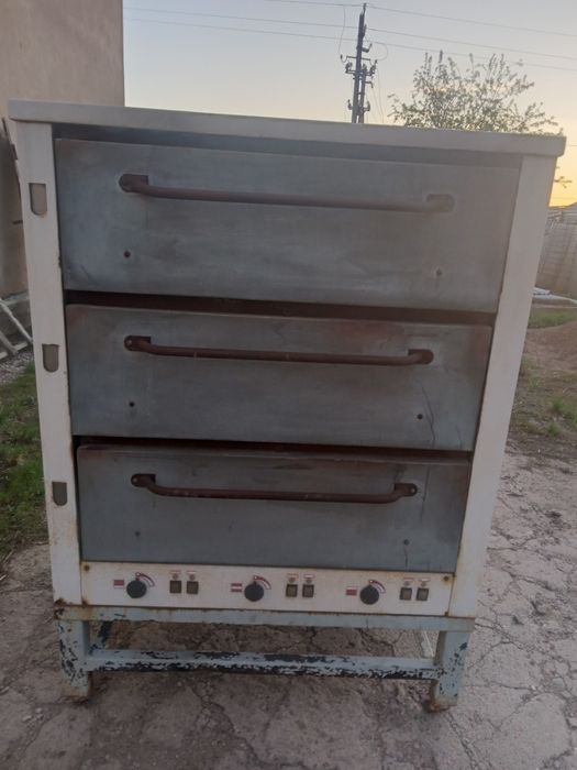 Продам печь для выпечка