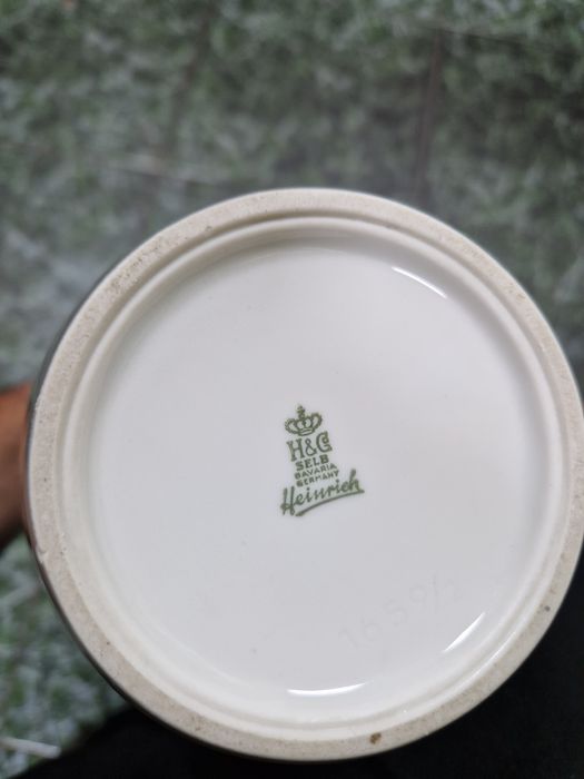 Уникална антикварна немска порцеланова ваза H&G Heinrich