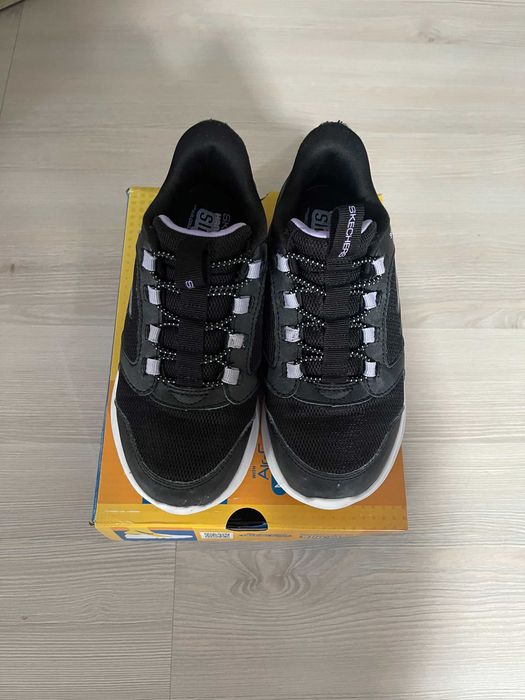 Adidasi Skechers 30