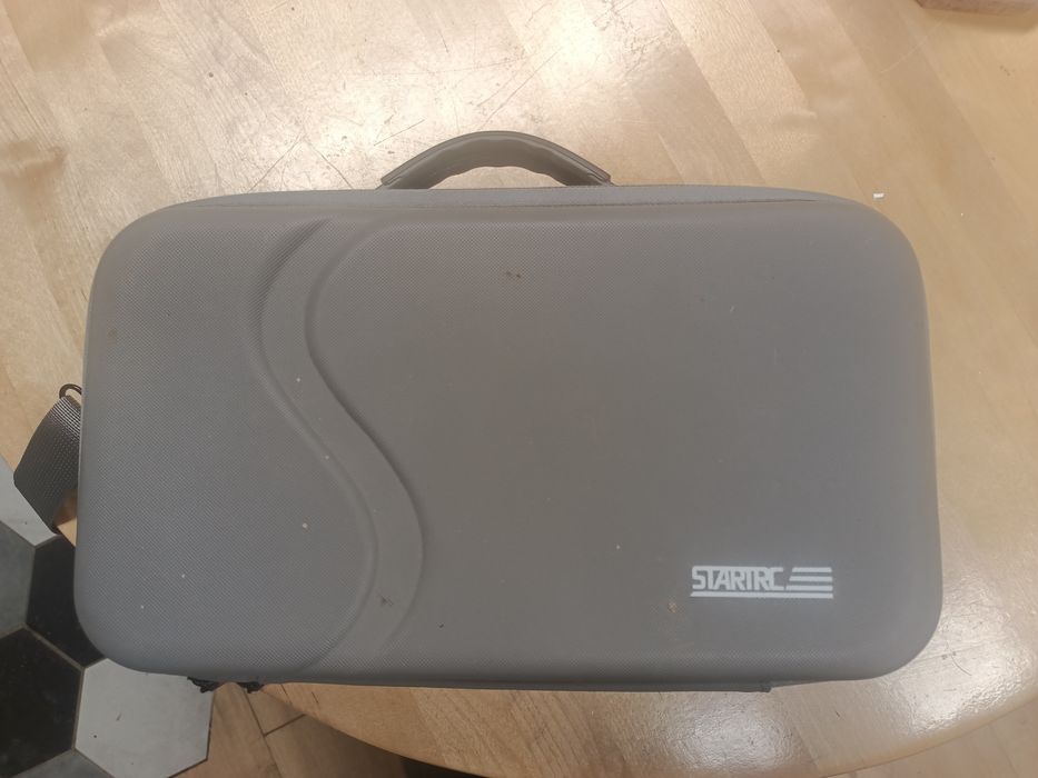 DJI NEO FLY MORE COMBO cu geanta și picioare de aterizare