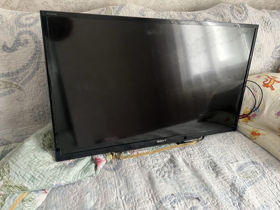 Телевизор в хорошем состояние