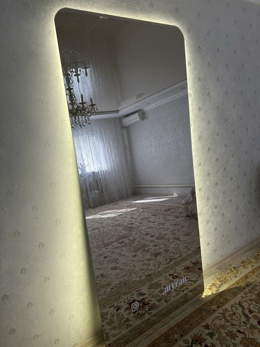 Зеркало с подсветкой 2000*80