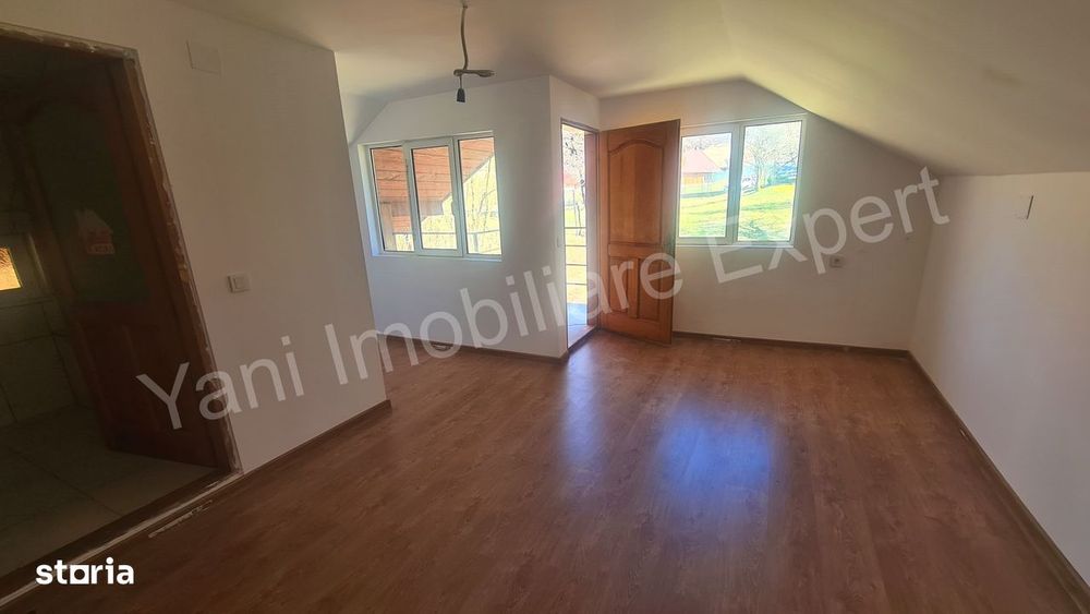 Construcție + teren de vânzare în comuna Valea Iașului,  județ Argeș.