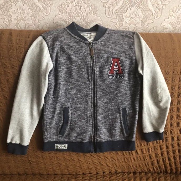 Кофты и толстовки для мальчиков.